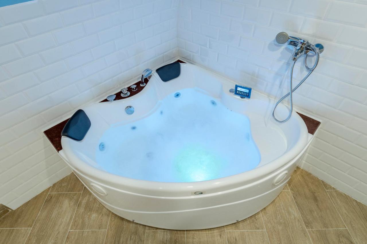 マドリードEl Triangulo Del Arte - Jacuzziアパートメント エクステリア 写真